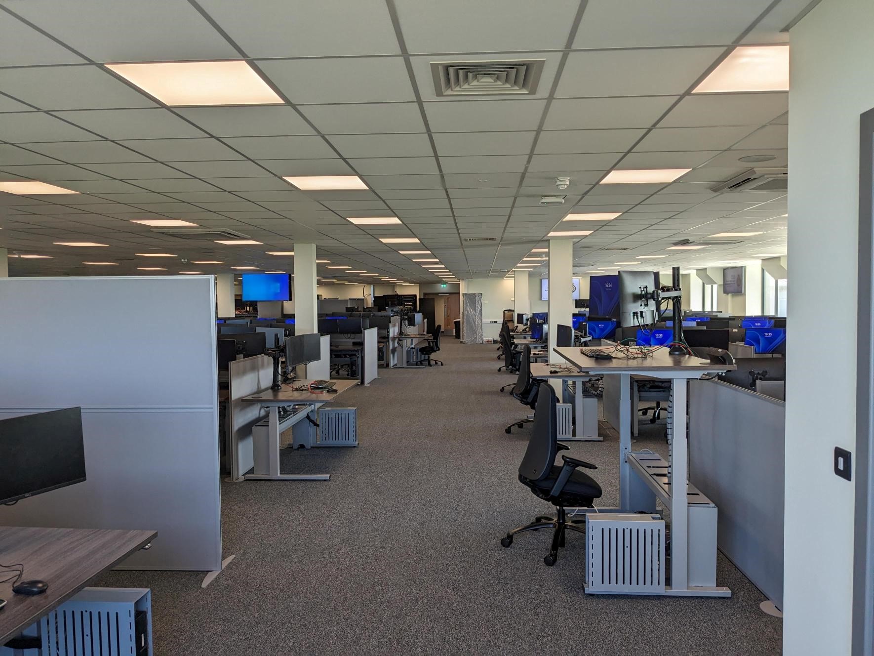 999 Emergency Operations Centre staff to move into new ambulance centre